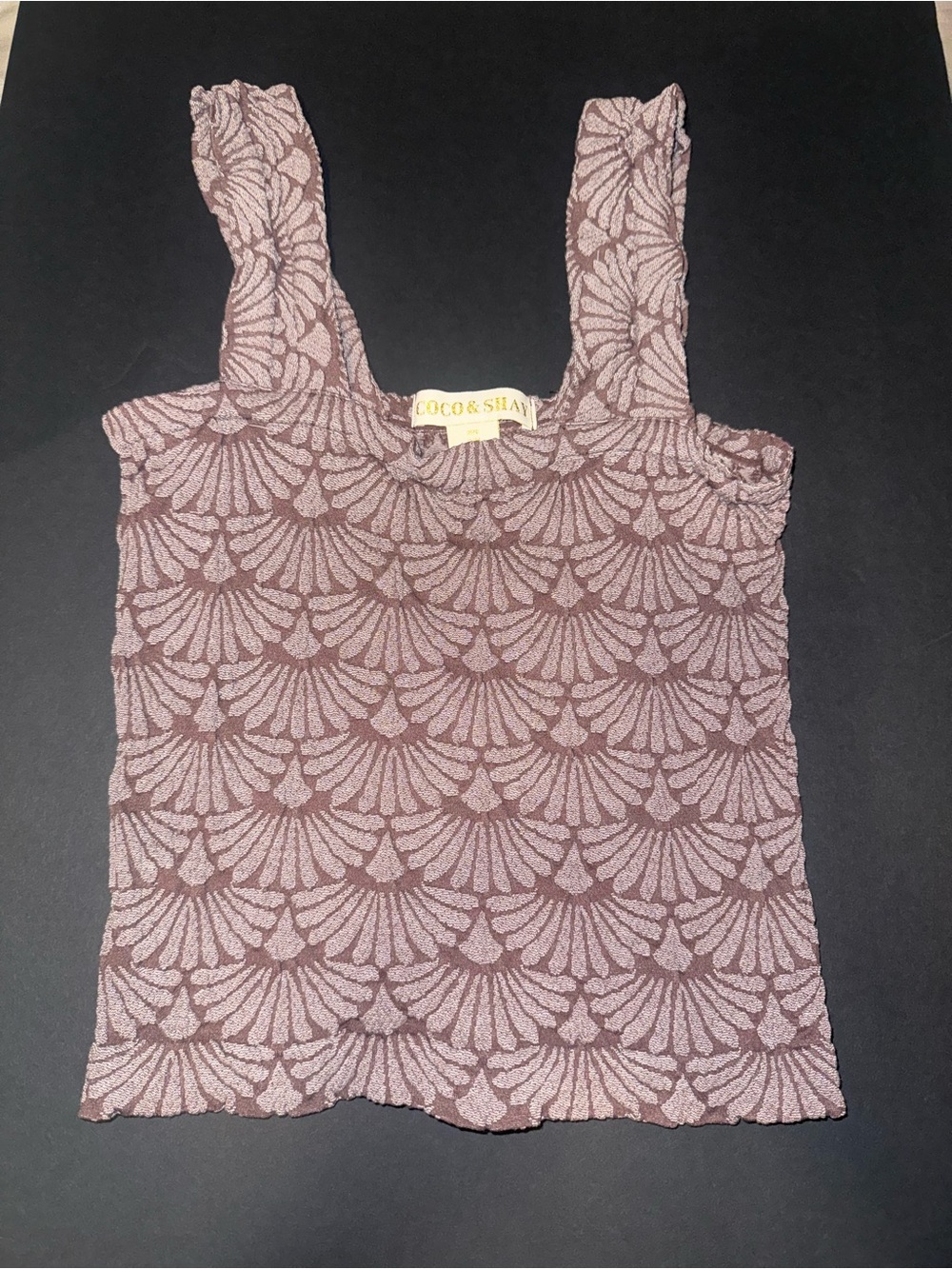 Women's Ribbed Patterned Tanks - Picture 2 of 6